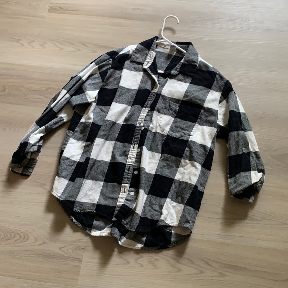 Button up black and white plaid flannel